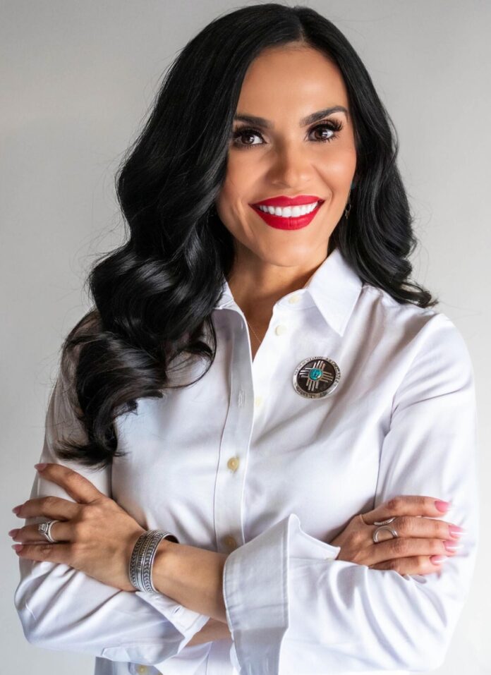 Elaine Sena Cortez